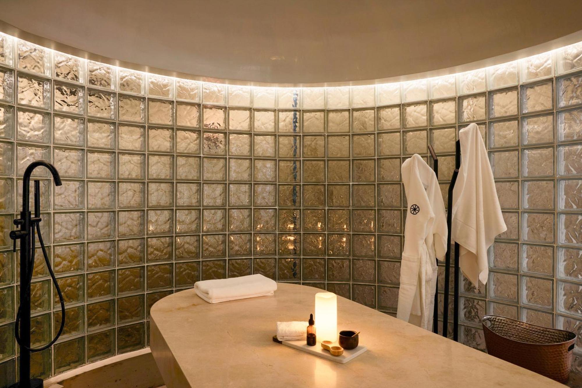 Wellcomm Spa & Hotel ميديلين المظهر الخارجي الصورة