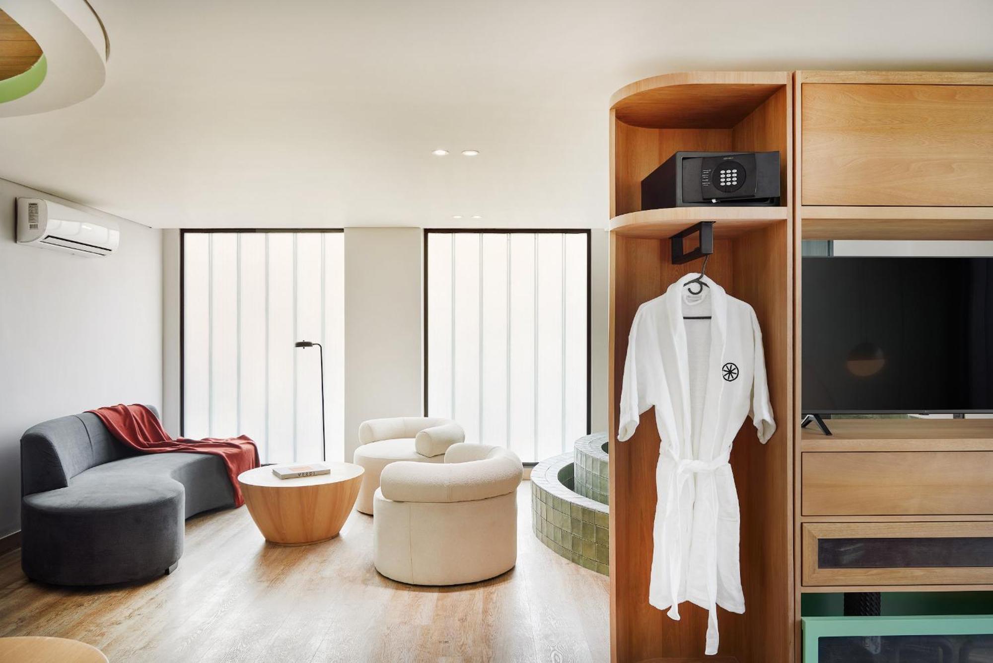 Wellcomm Spa & Hotel ميديلين المظهر الخارجي الصورة